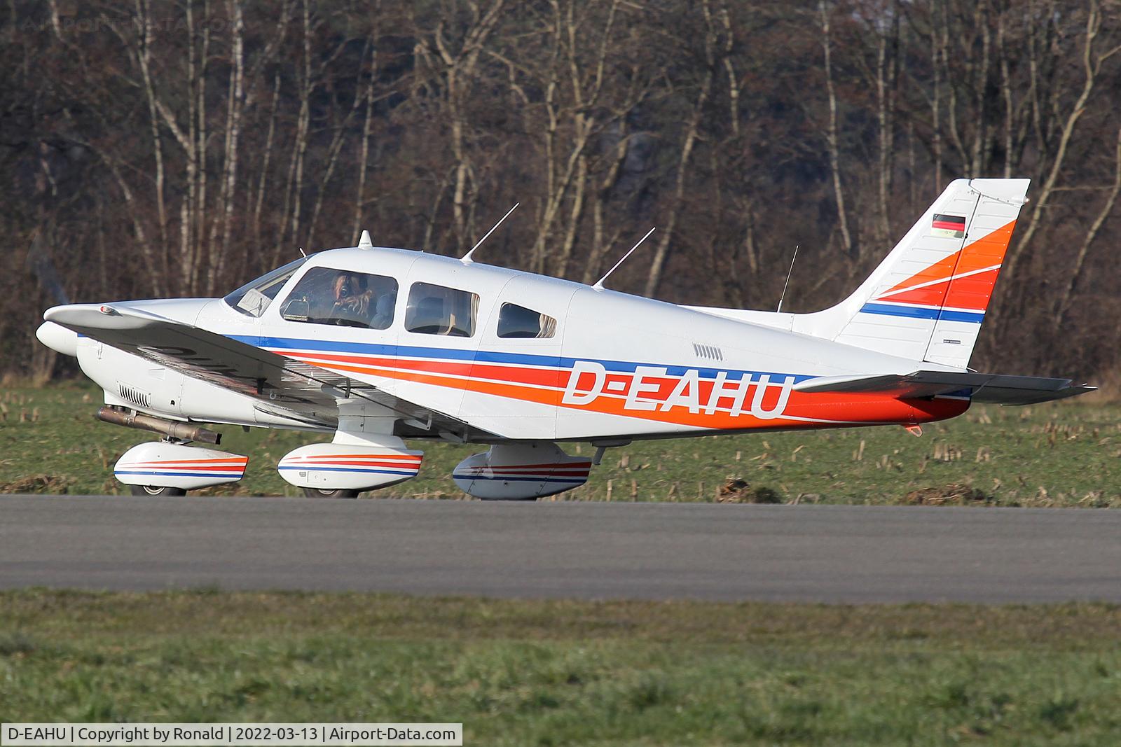 D-EAHU, Piper PA-28-181 Archer II C/N unknown, at edls