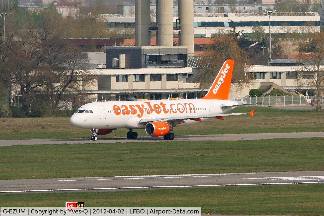 G-EZUM, 2012 Airbus A320-214 C/N 5020, Airbus A320-214, Taxiing, Toulouse Blagnac Airport (LFBO-TLS)