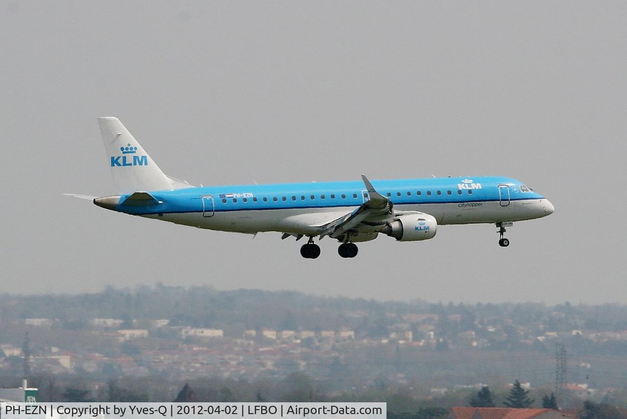 PH-EZN, 2010 Embraer 190LR (ERJ-190-100LR) C/N 19000342, Embraer ERJ-190-100LR, On final rwy 14L, Toulouse Blagnac Airport (LFBO-TLS)