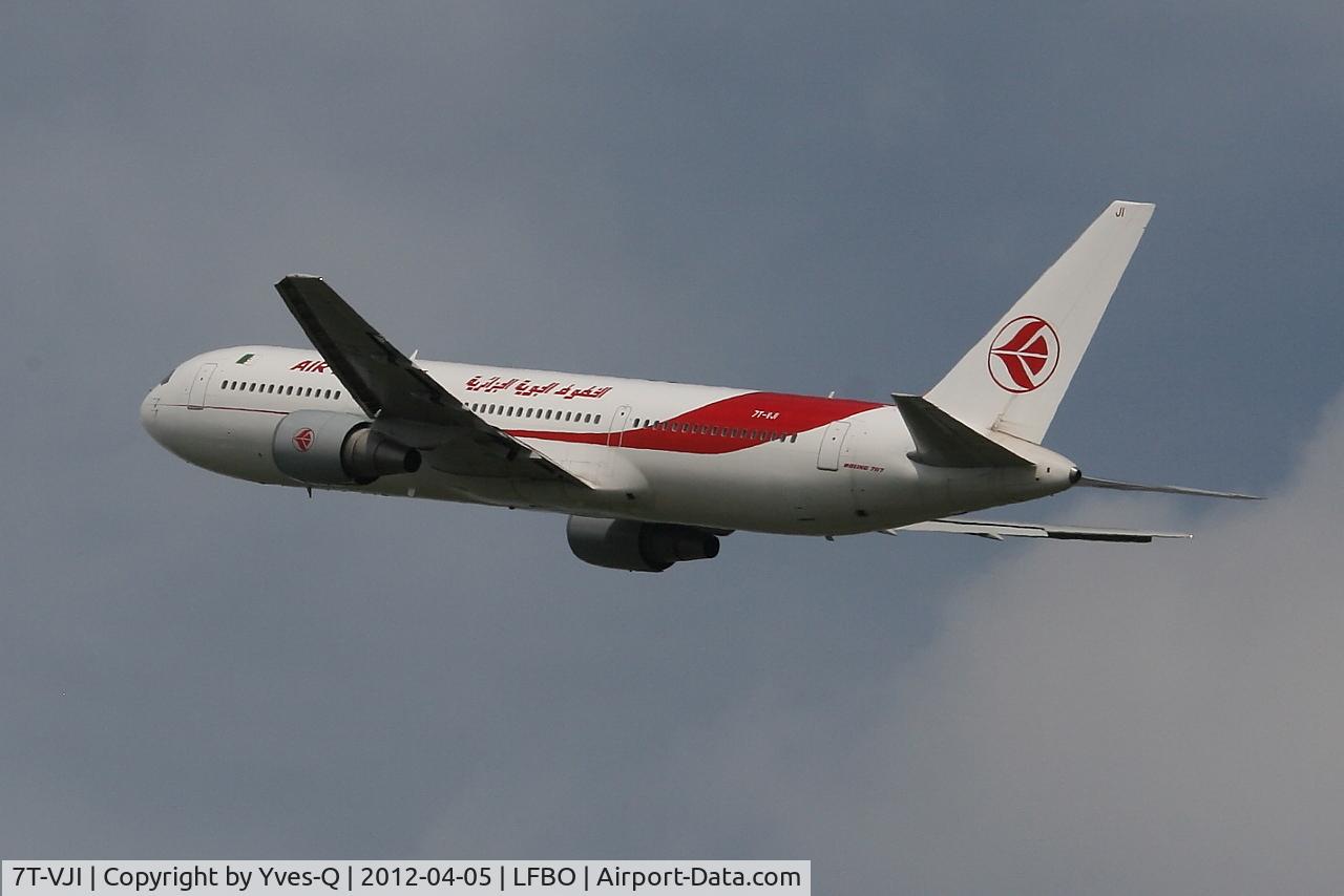 7T-VJI, 1990 Boeing 767-3D6 C/N 24768, Boeing 767-3D6, Climbing from rwy 32L, Toulouse Blagnac Airport (LFBO-TLS)