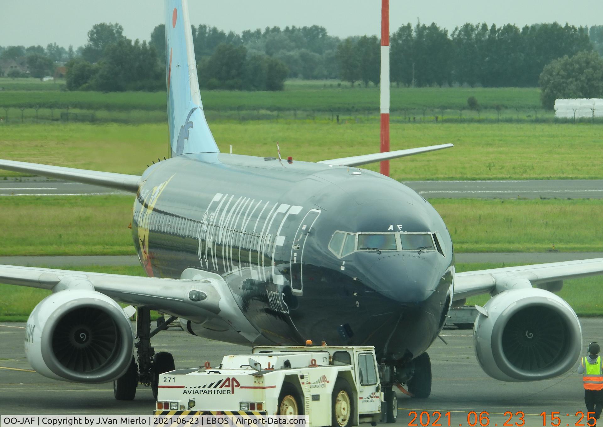 OO-JAF, 2007 Boeing 737-8K5 C/N 35133, Ostend, Belgium