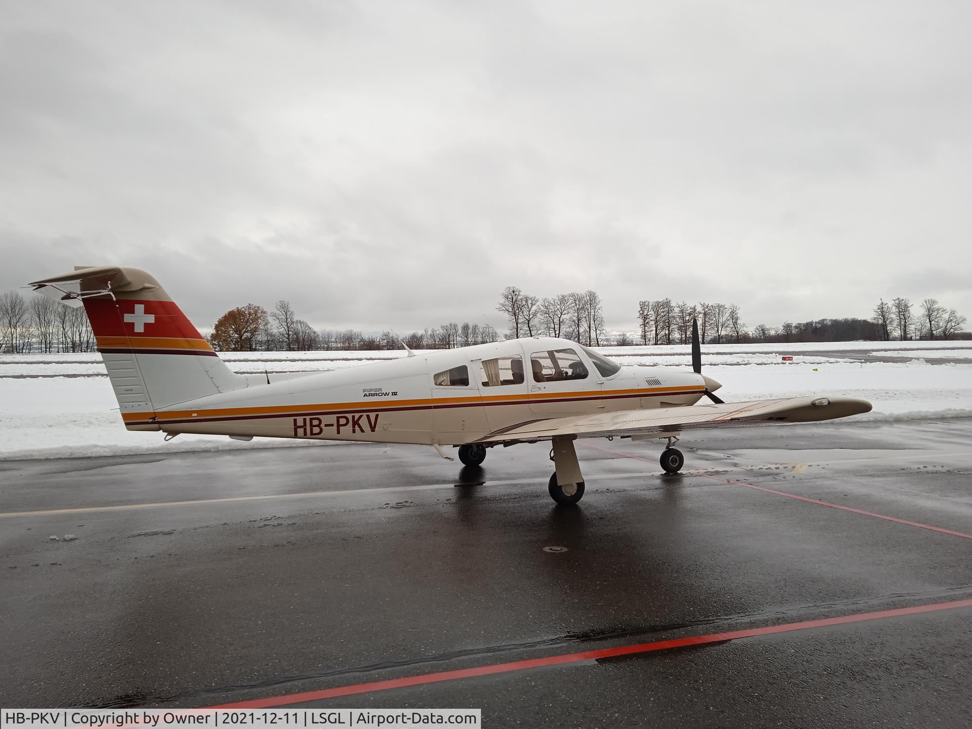 HB-PKV, 1983 Piper PA-28RT-201T Turbo Arrow IV C/N 28R-8331039, Piper PA8RT-201T HB-PKV
