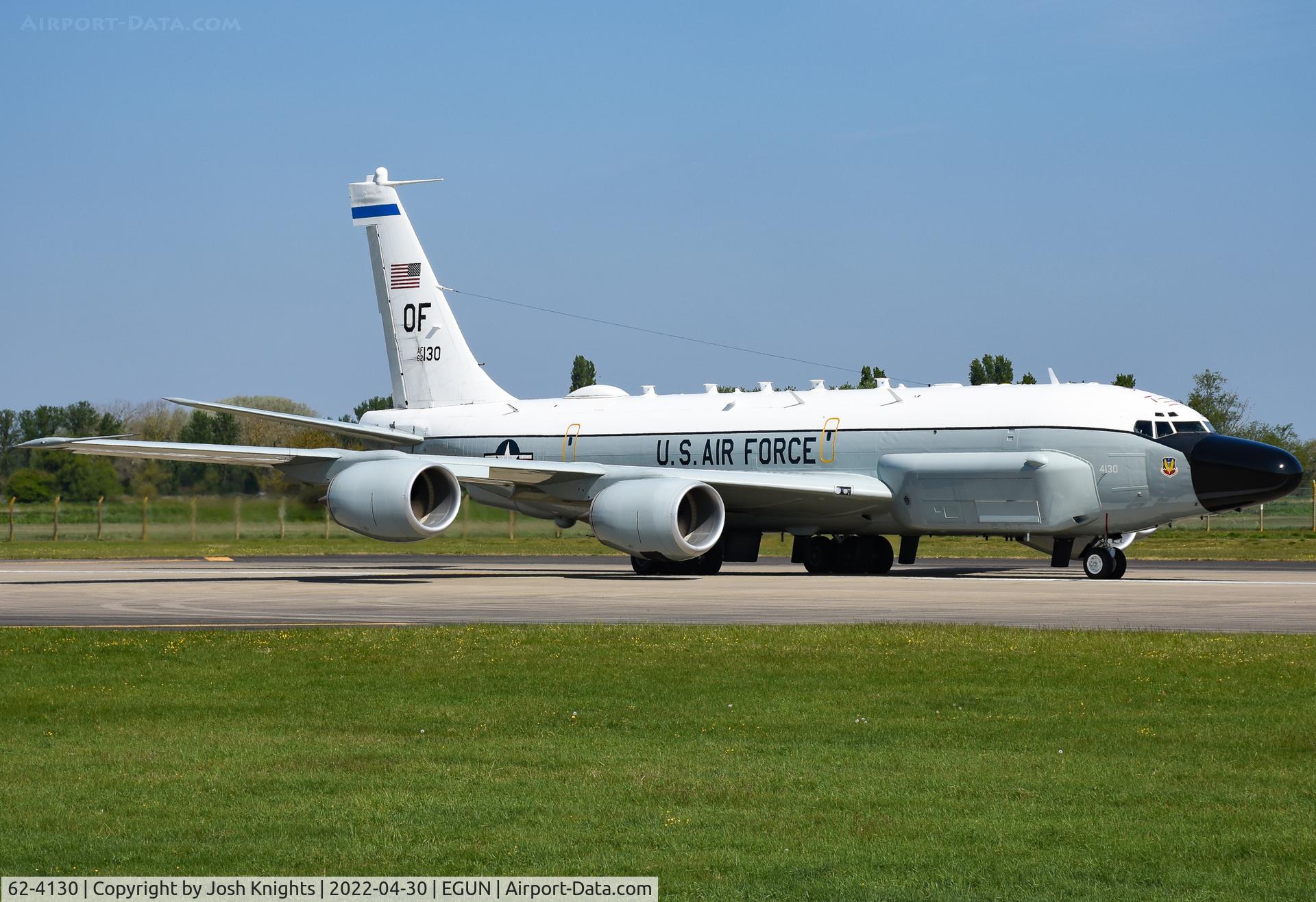 62-4130, 1962 Boeing VC-135B Stratolifter C/N 18470, Lining up for RWY10.