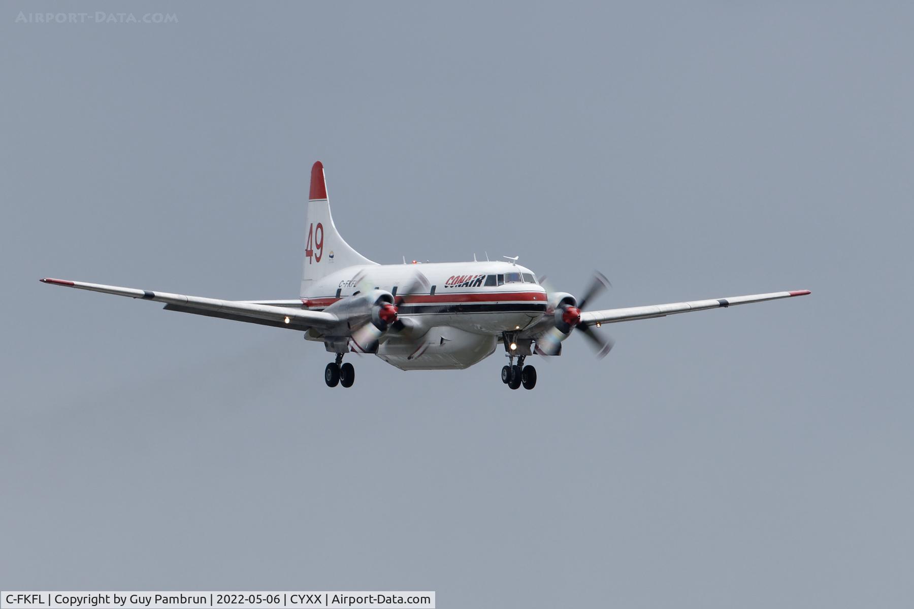 C-FKFL, 1957 Convair CV-580 C/N 465, Landing on 19