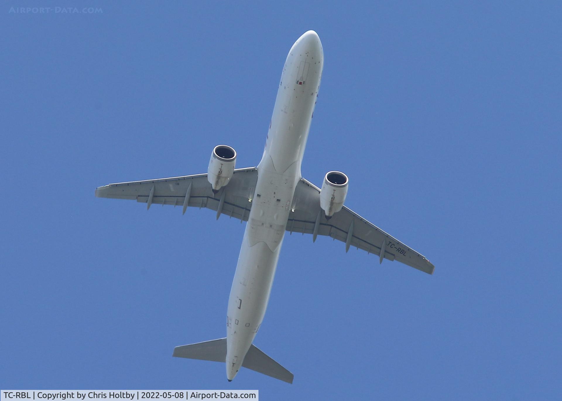 TC-RBL, 2022 Airbus A321-251 NX C/N 10611, Pegasus Airlines Airbus A321 over Ware, Herts