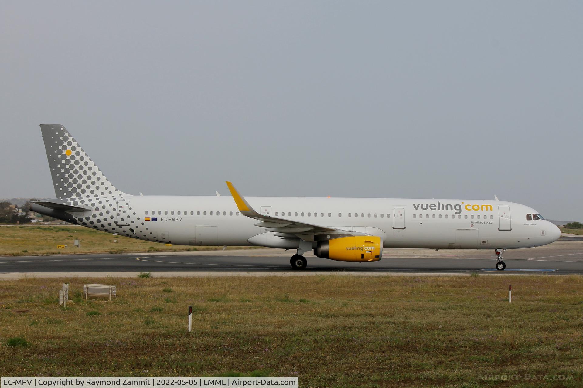 EC-MPV, 2017 Airbus A321-231 C/N 7590, A321 EC-MPV Vueling