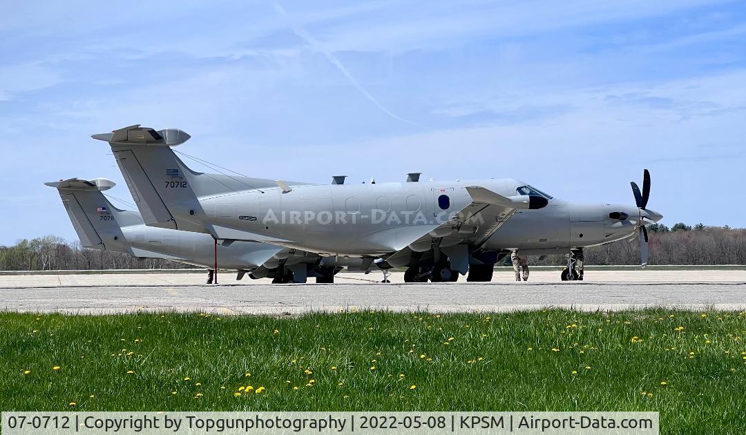 07-0712, 2006 Pilatus U-28A C/N 712, Stopping in quick to clear customs.