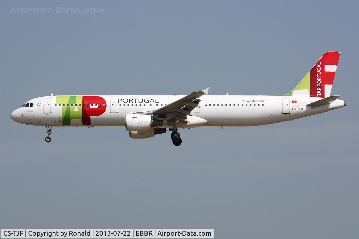 CS-TJF, 2000 Airbus A321-211 C/N 1399, at bru