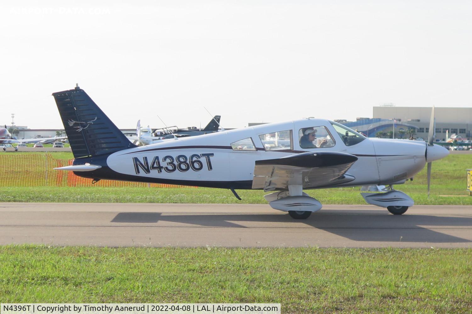 N4396T, 1971 Piper PA-28-140 C/N 28-7225162, 1971 Piper PA-28-140, c/n: 28-7225162, Sun 'n Fun