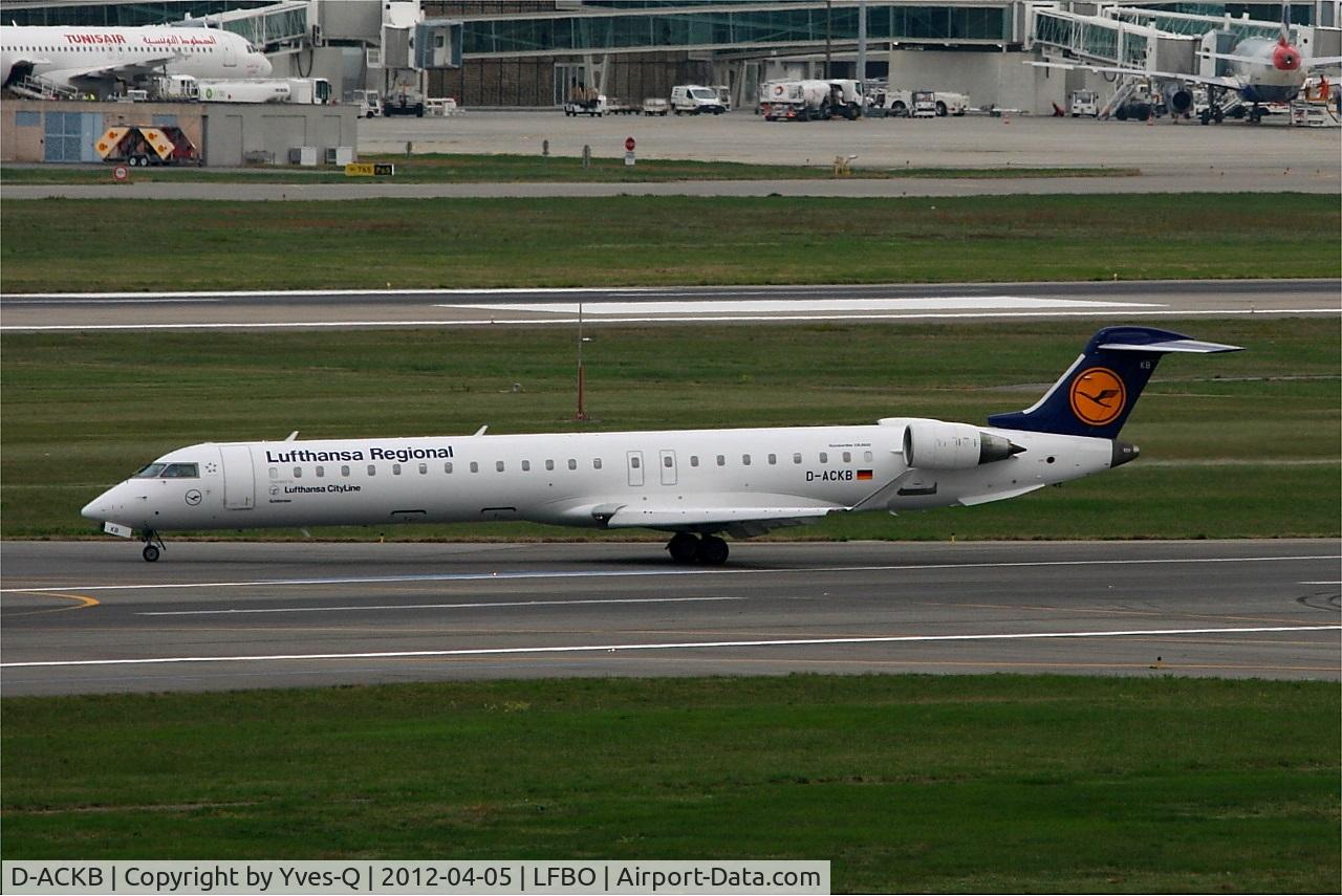 D-ACKB, 2006 Bombardier CRJ-900LR (CL-600-2D24) C/N 15073, Bombardier CRJ-900LR, Taxiing, Toulouse Blagnac Airport (LFBO-TLS)