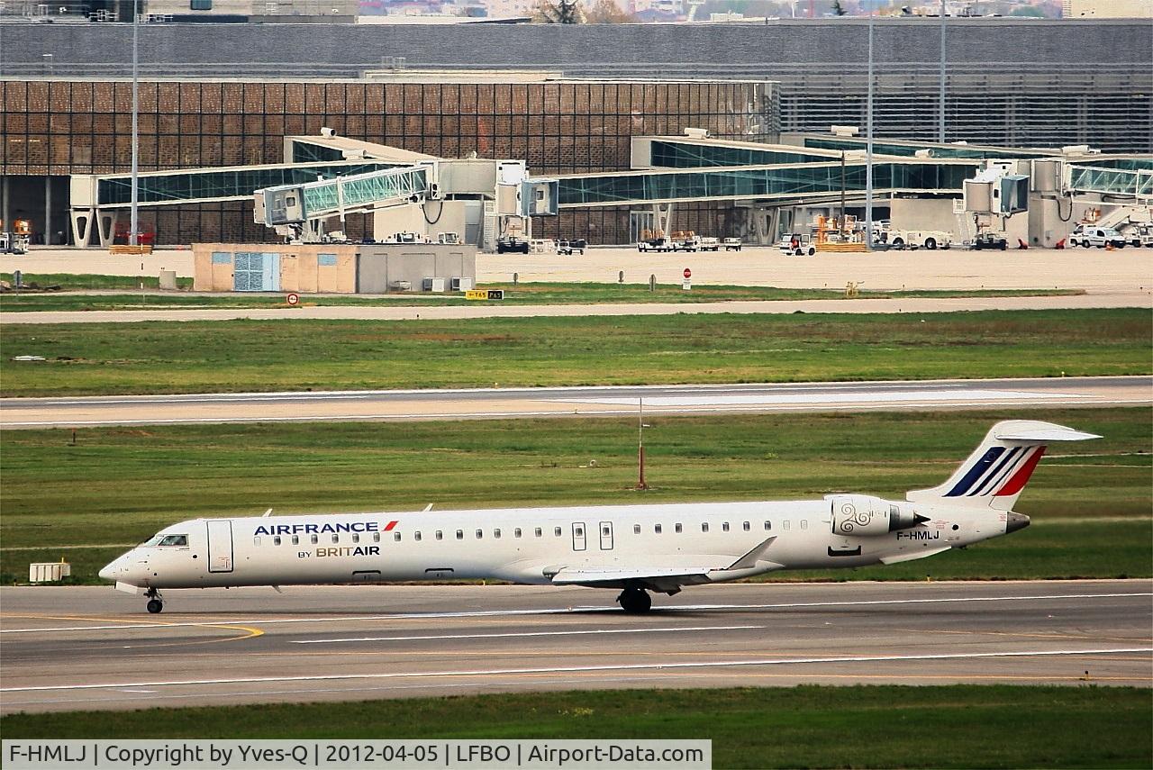 F-HMLJ, 2011 Bombardier CRJ-1000EL NG (CL-600-2E25) C/N 19015, Bombardier CRJ-1000EL, Taxiing, Toulouse Blagnac Airport (LFBO-TLS)