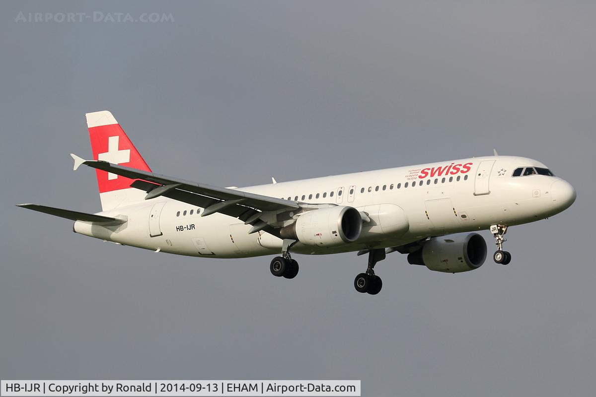 HB-IJR, 1997 Airbus A320-214 C/N 0703, at spl