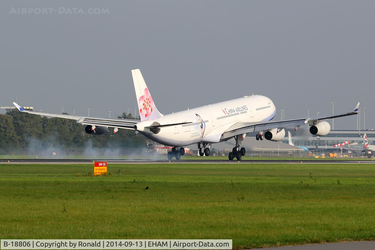 B-18806, 2001 Airbus A340-313 C/N 433, at spl