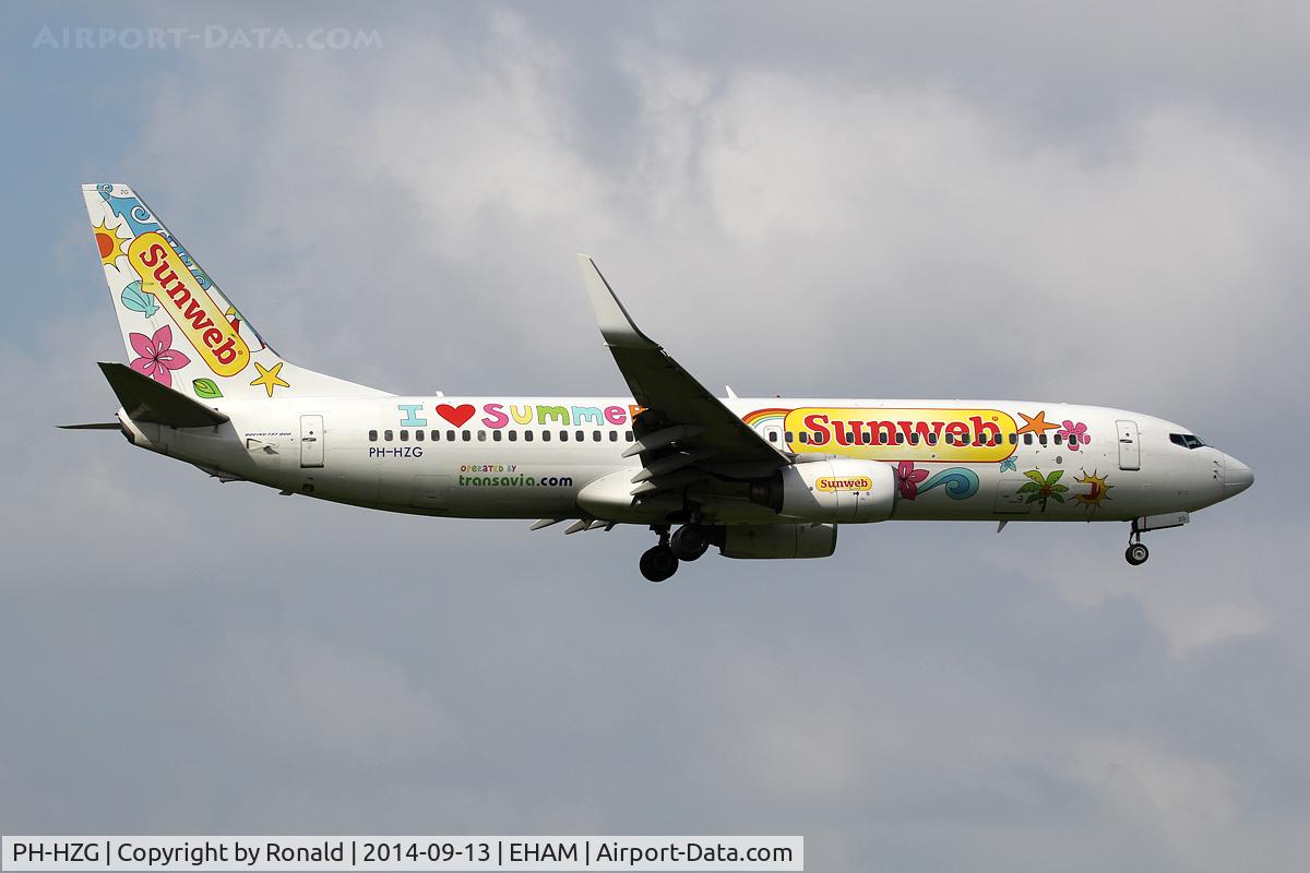 PH-HZG, 2000 Boeing 737-8K2 C/N 28379, at spl