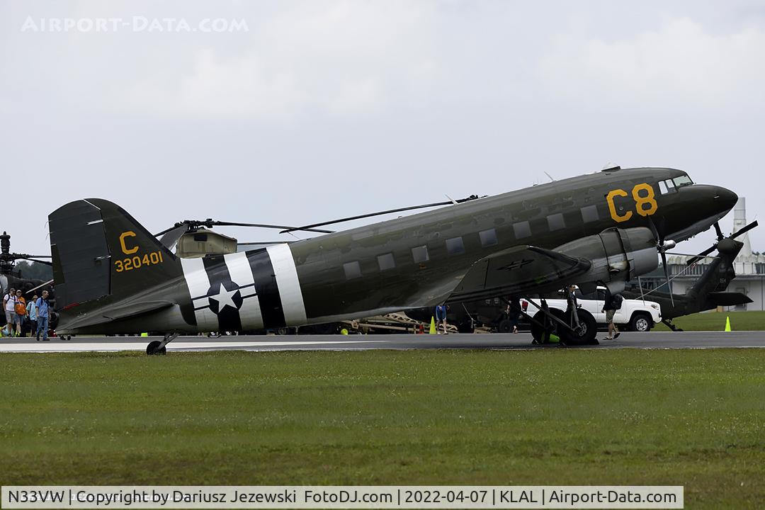 N33VW, 1943 Douglas DC3C-S1C3G (C-47A) C/N 20401, Douglas DC-3C 