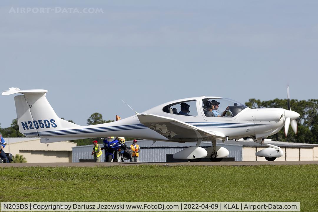 N205DS, 2002 Diamond DA-40 Diamond Star C/N 40.205, Diamond DA-40 Diamond Star  C/N 40.205, N205DS