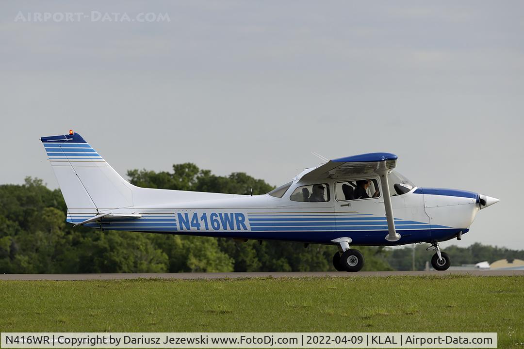N416WR, 2002 Cessna 172S C/N 172S9160, Cessna 172S Skyhawk  C/N 172S9160, N416WR