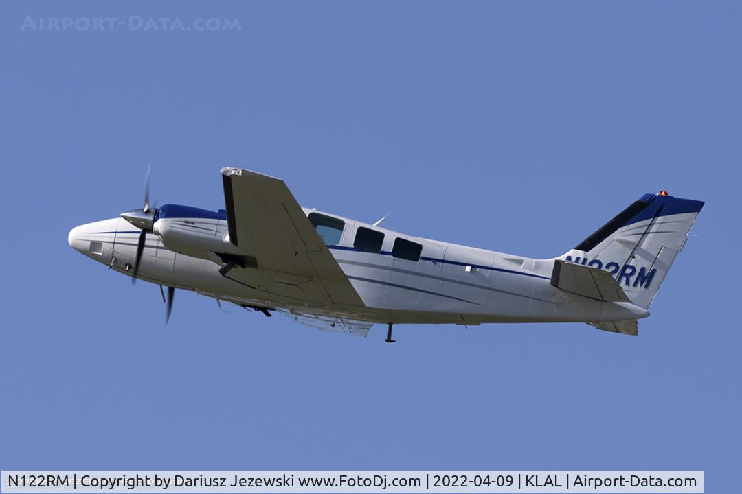 N122RM, 1984 Beech 58 Baron C/N TH-1416, Beech 58 Baron  C/N TH-1416, N122RM