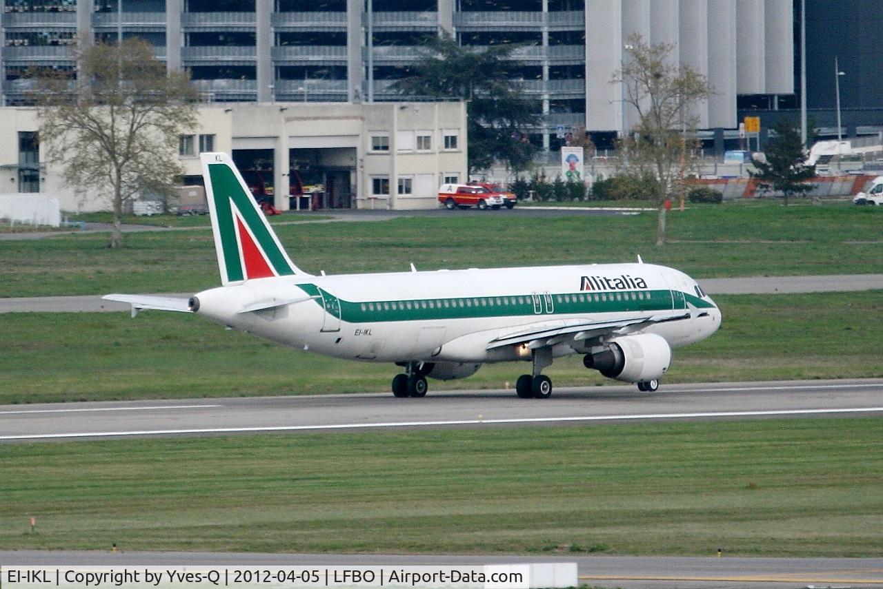 EI-IKL, 2001 Airbus A320-214 C/N 1489, Airbus A320-214, Take off run rwy 14L, Toulouse Blagnac Airport (LFBO-TLS)