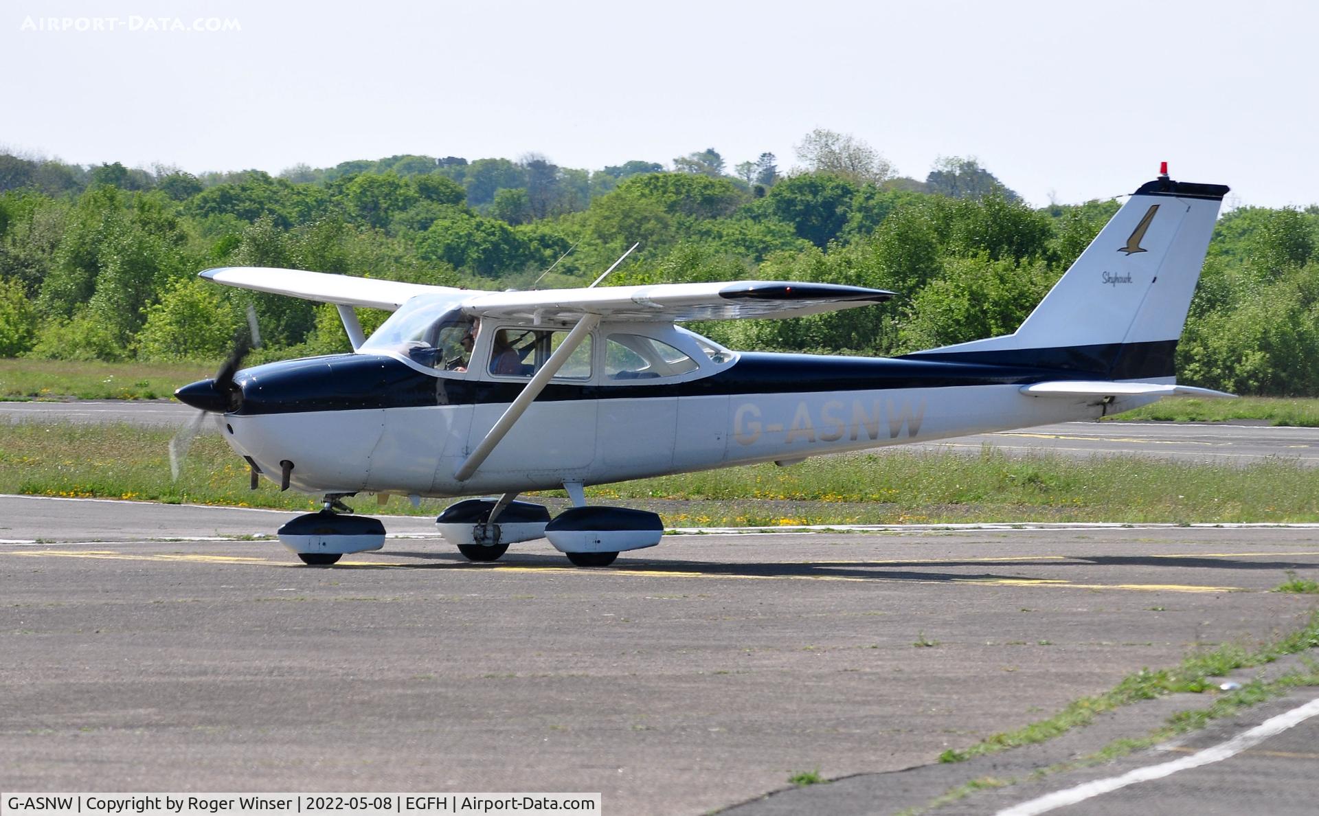 G-ASNW, 1964 Reims Cessna F172E Skyhawk C/N 0031, Visiting Skyhawk.