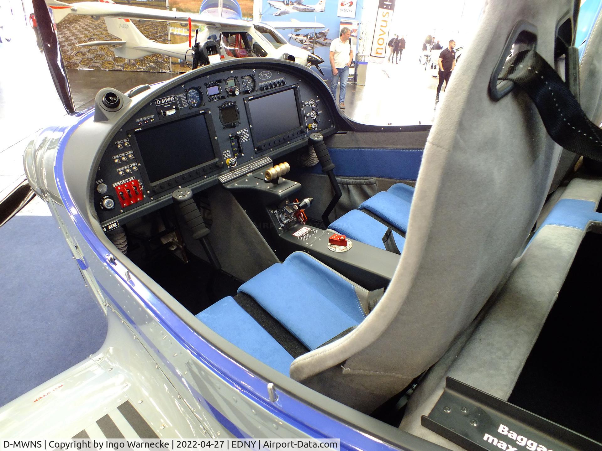 D-MWNS, Tomark Aero Viper SD-4 C/N Not found D-MWNS, Tomark Aero Viper SD-4 at the AERO 2022, Friedrichshafen #c