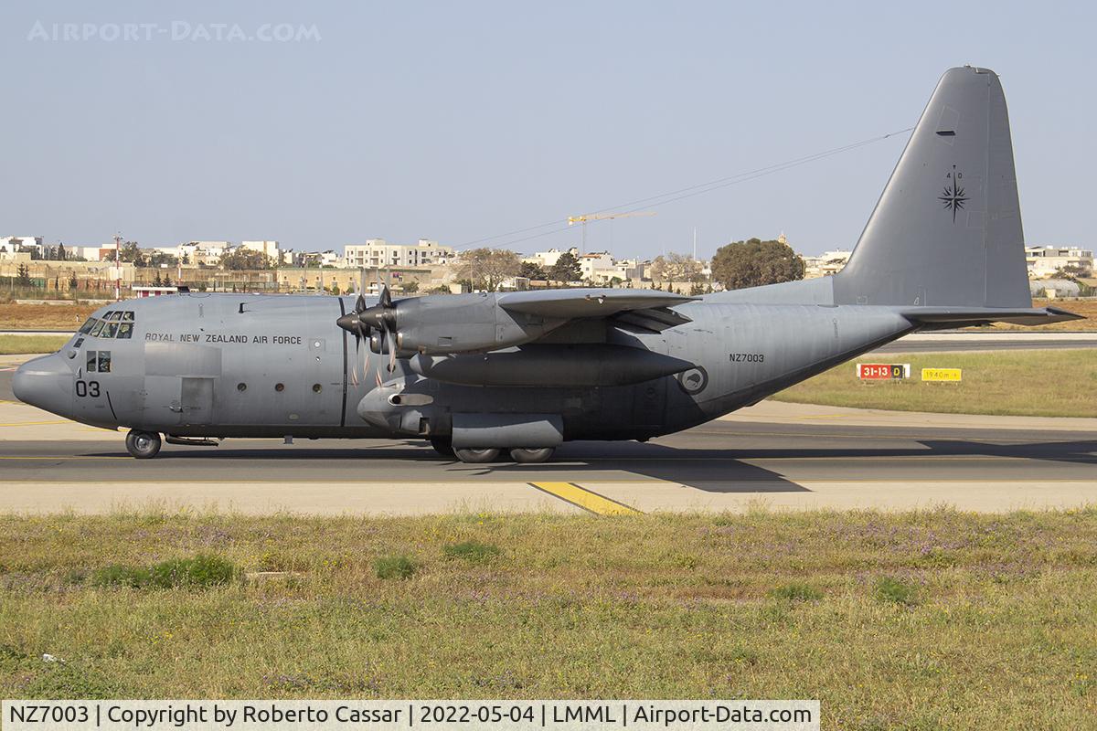 NZ7003, 1965 Lockheed C-130H Hercules C/N 382-4054, Charlie