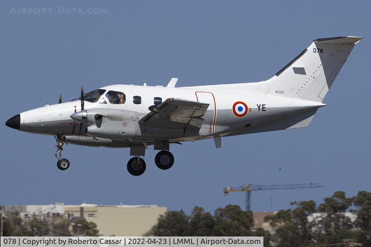 078, Embraer EMB-121AA Xingu C/N 121078, Runway 31