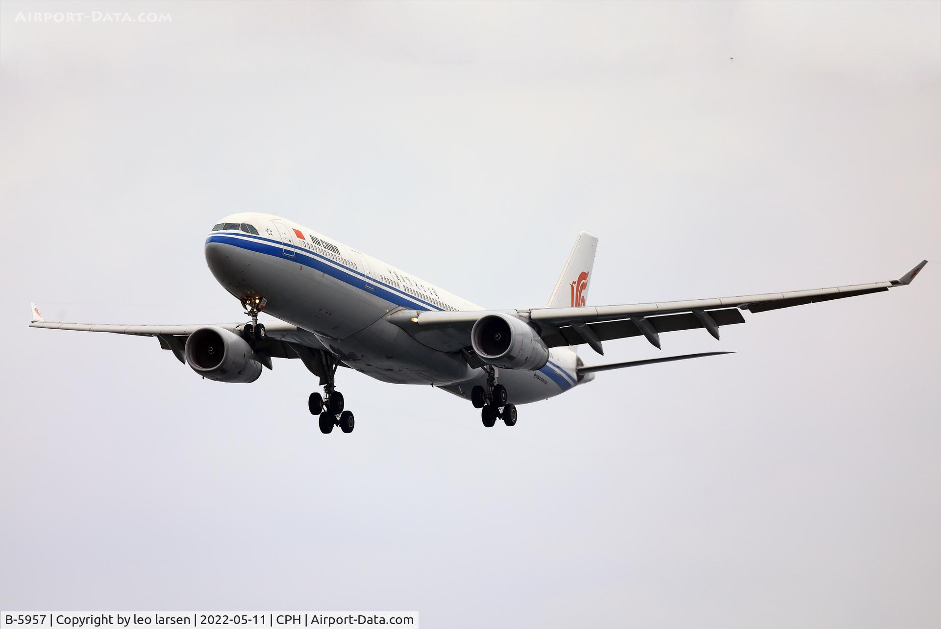B-5957, 2014 Airbus A330-343 C/N 1570, Copenhagen 11.5.2022