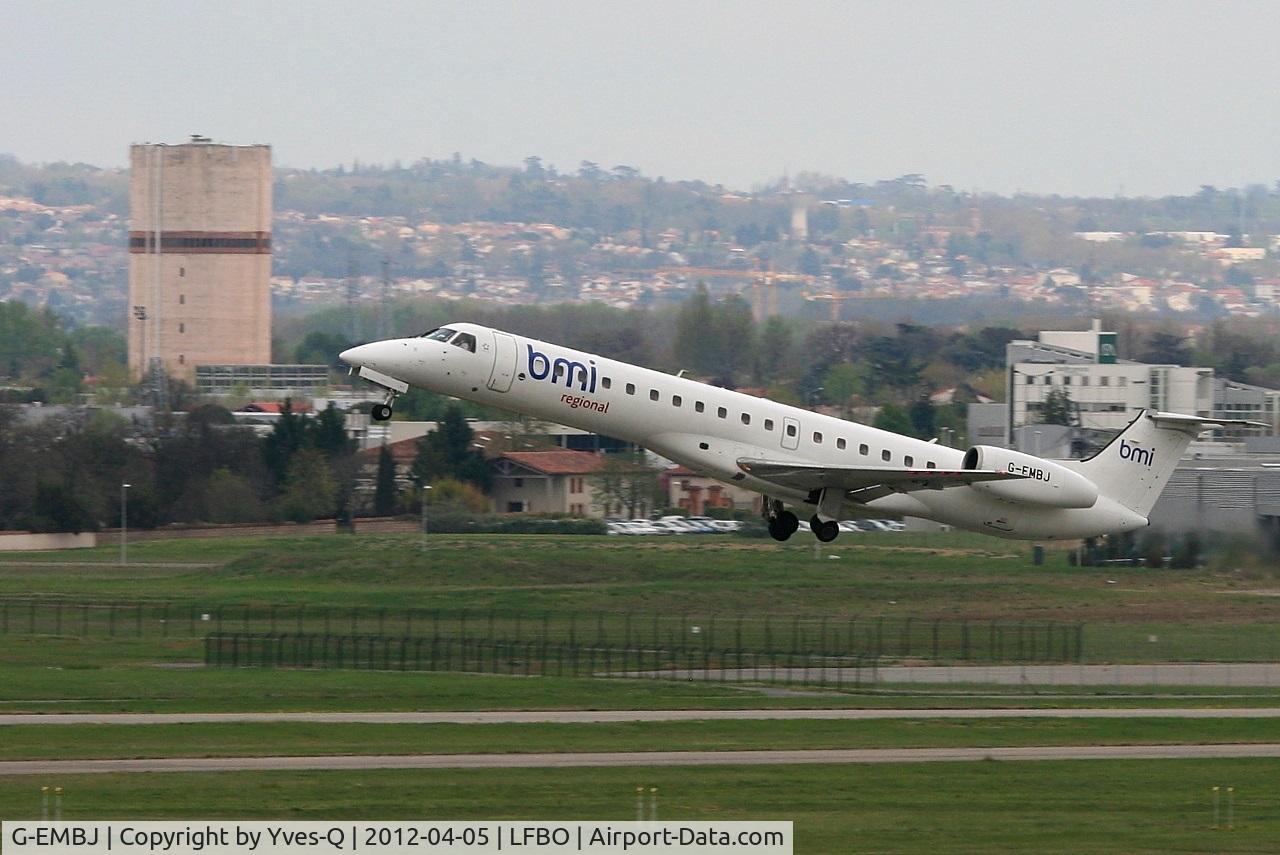G-EMBJ, 1999 Embraer ERJ-145EU (EMB-145EU) C/N 145134, Embraer ERJ-145EU, Take off rwy 32L, Toulouse Blagnac Airport (LFBO-TLS)