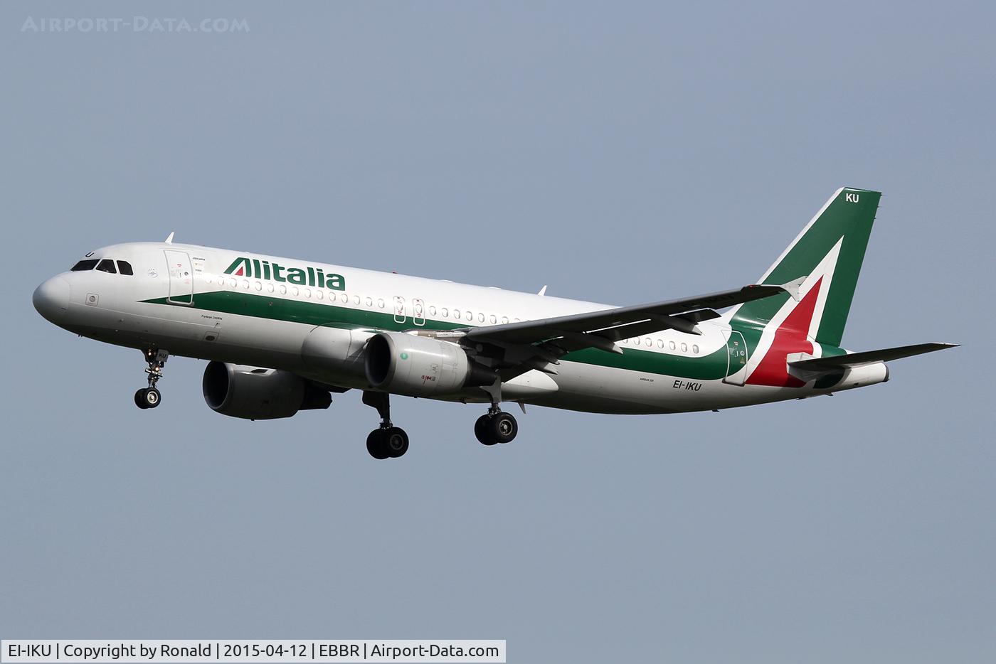 EI-IKU, 2000 Airbus A320-214 C/N 1217, at bru