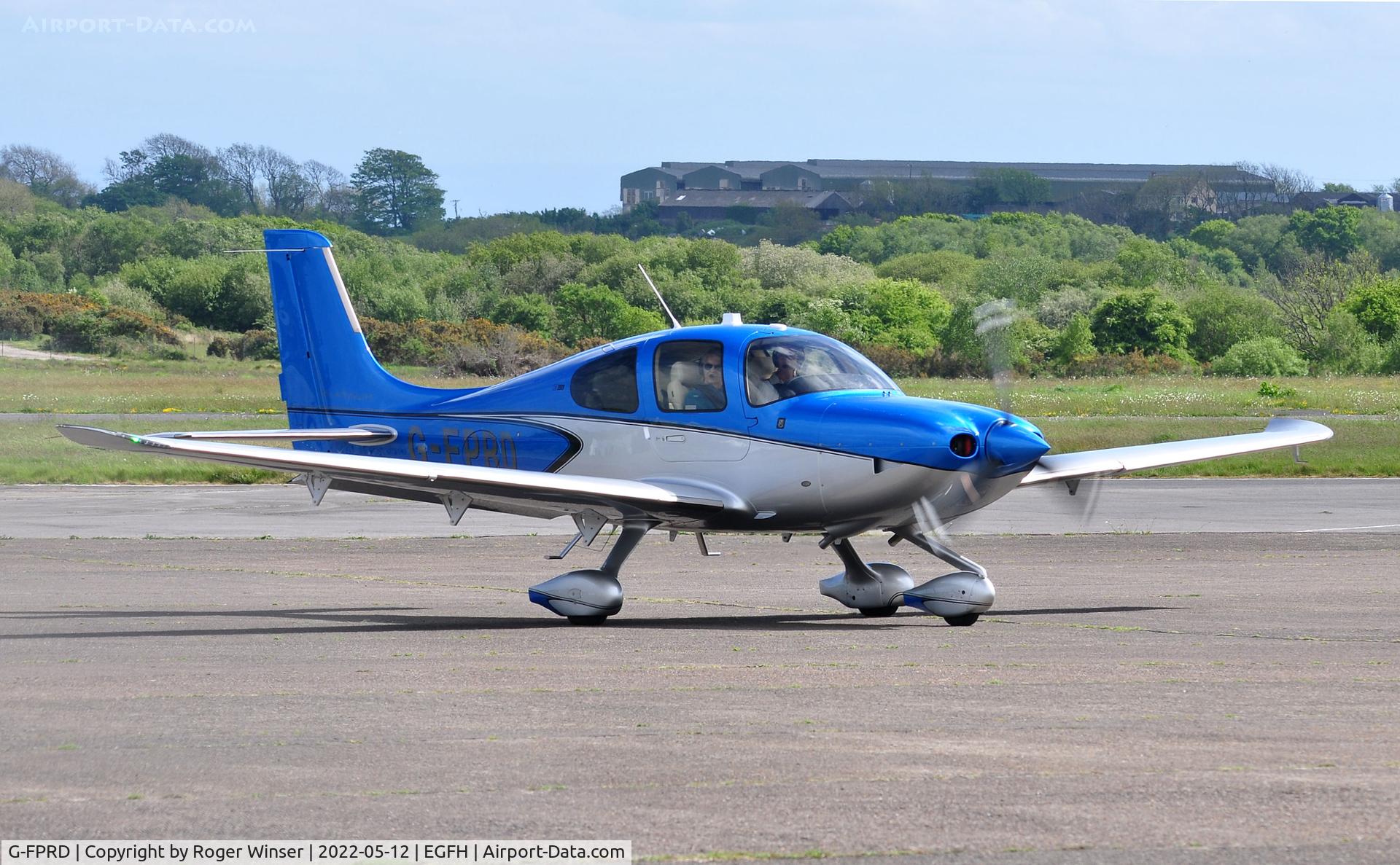 G-FPRD, 2020 Cirrus SR22 C/N 4919, Visiting SR22.