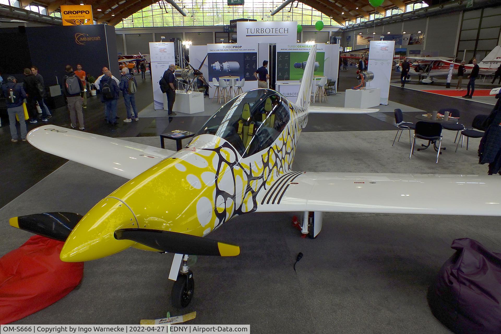 OM-S666, Shark Aero Shark C/N 090, Shark Aero Shark at the AERO 2022, Friedrichshafen