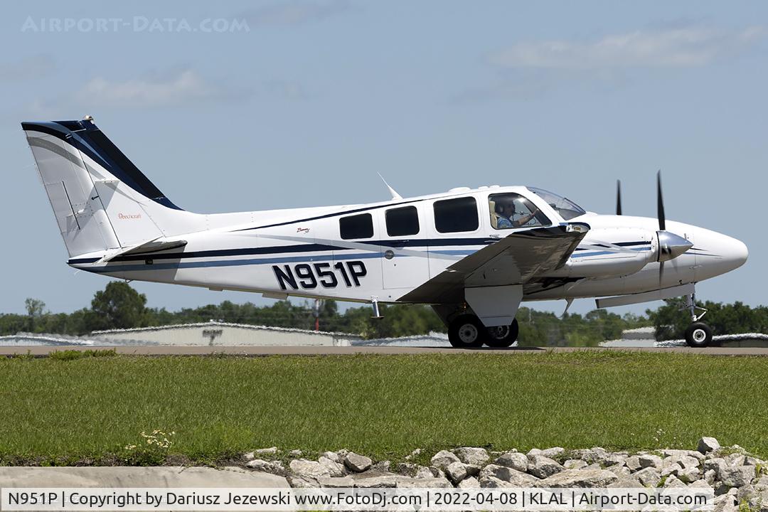 N951P, 2001 Raytheon Aircraft Company 58 C/N TH-2015, Raytheon 58 Baron  C/N TH-2015, N951P