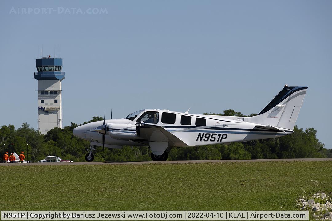 N951P, 2001 Raytheon Aircraft Company 58 C/N TH-2015, Raytheon 58 Baron  C/N TH-2015, N951P