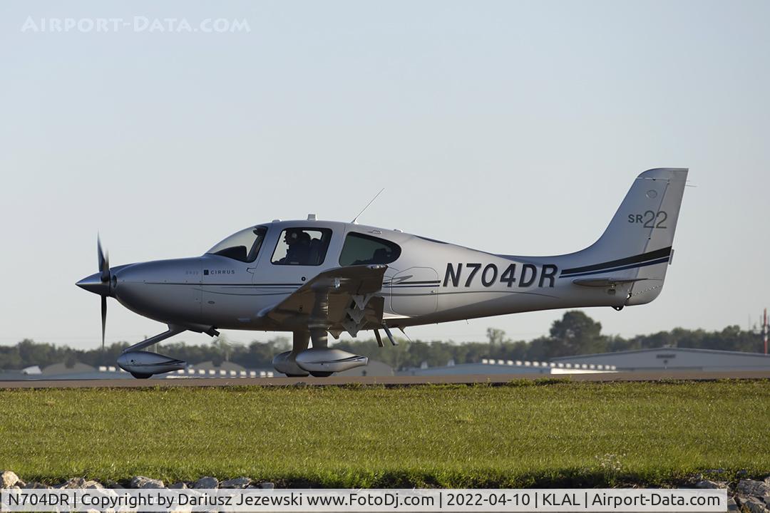 N704DR, 1976 Cessna 150M C/N 15078533, Cirrus SR22  C/N 3786, N704DR