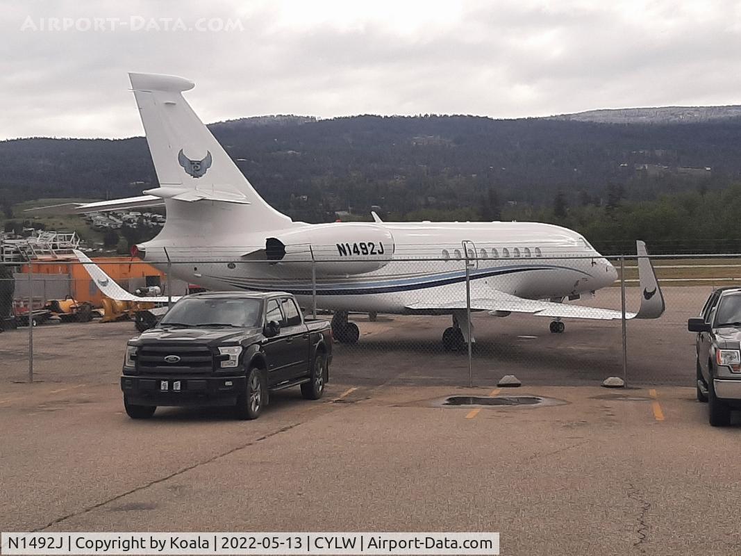 N1492J, 2005 Dassault Falcon 2000EX C/N 62, Fenced!!