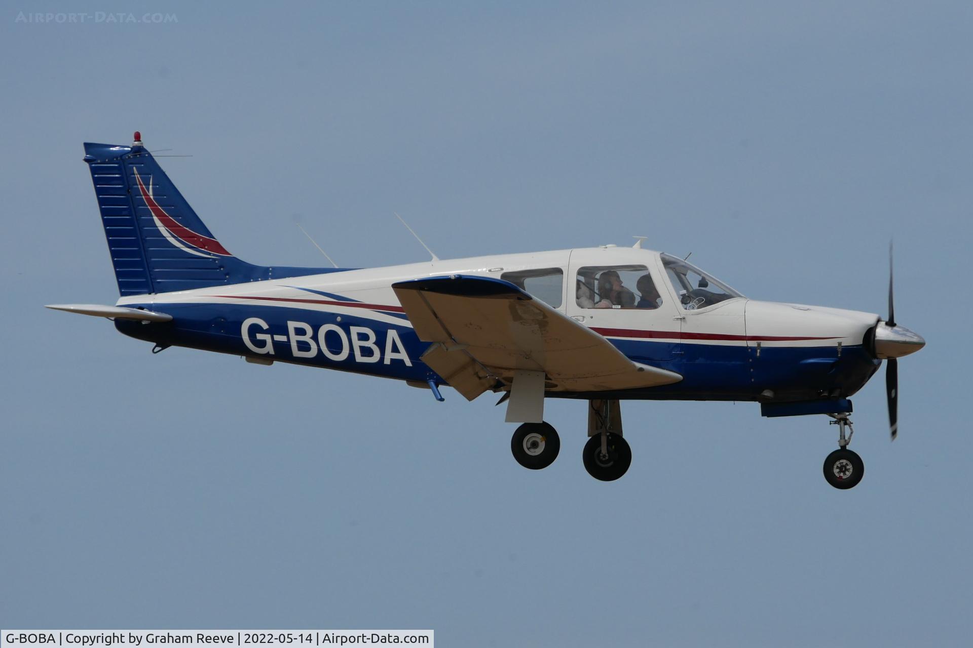 G-BOBA, 1978 Piper PA-28R-201 Cherokee Arrow III C/N 28R-7837232, Landing at Northrepps.