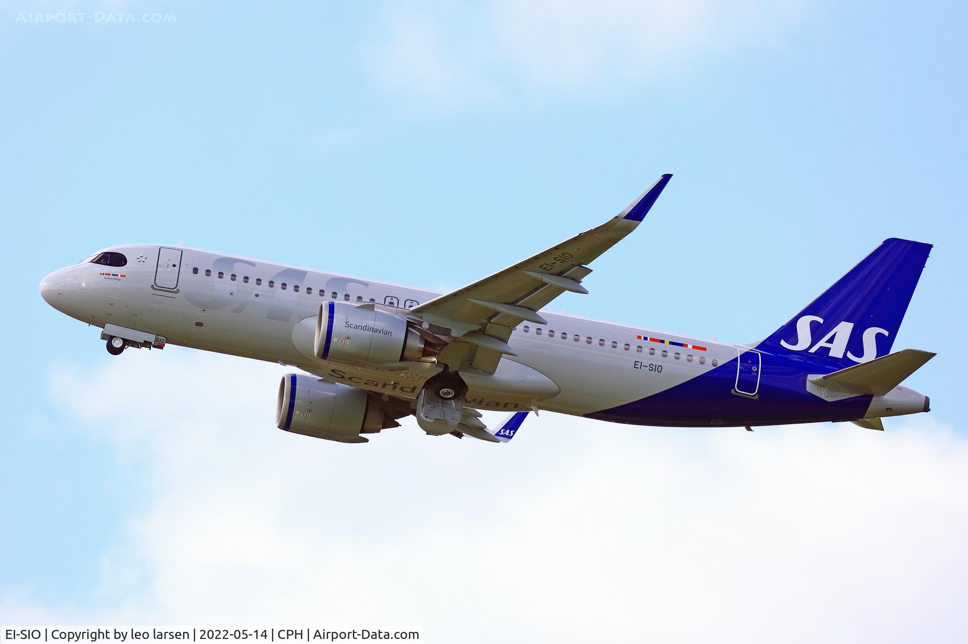 EI-SIO, 2022 Airbus A320-251N C/N 10813, Copenhagen 14.5.2022 T/O R-22R on its second revenue flight to LHR
