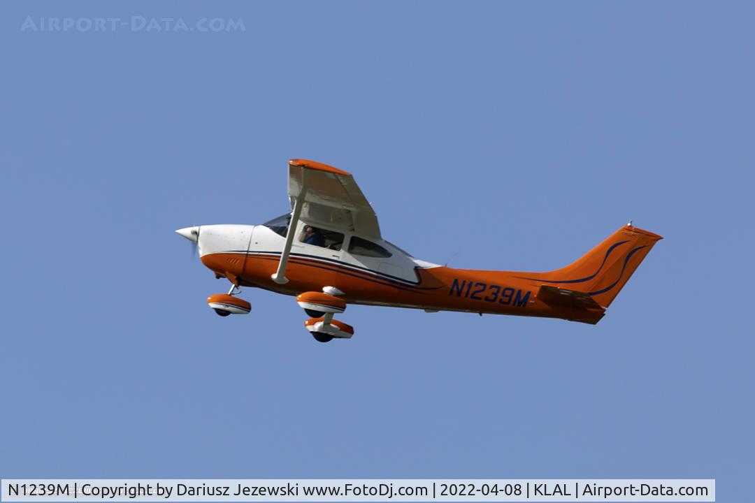 N1239M, 1975 Cessna 182P Skylane C/N 18264254, Cessna 182P Skylane  C/N 18264254, N1239M