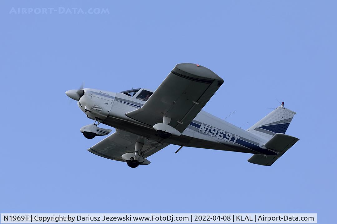 N1969T, 1971 Piper PA-28-180 C/N 28-7105199, Piper PA-28-180 Cherokee  C/N 28-7105199, N1969T