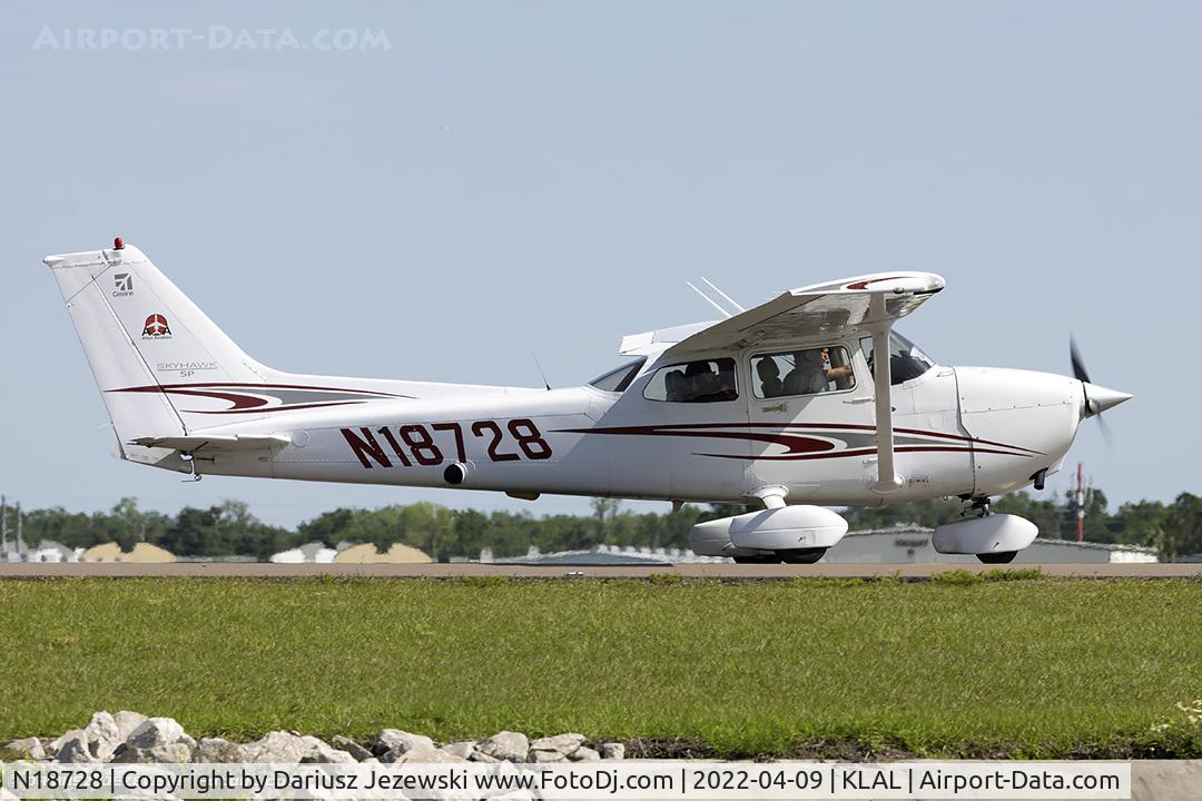 N18728, 2005 Cessna 172S C/N 172S9929, Cessna 172S Skyhawk  C/N 172S9929, N18728