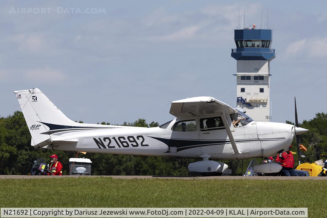 N21692, 2004 Cessna 172S C/N 172S9651, Cessna 172S Skyhawk  C/N 172S9651 , N21692