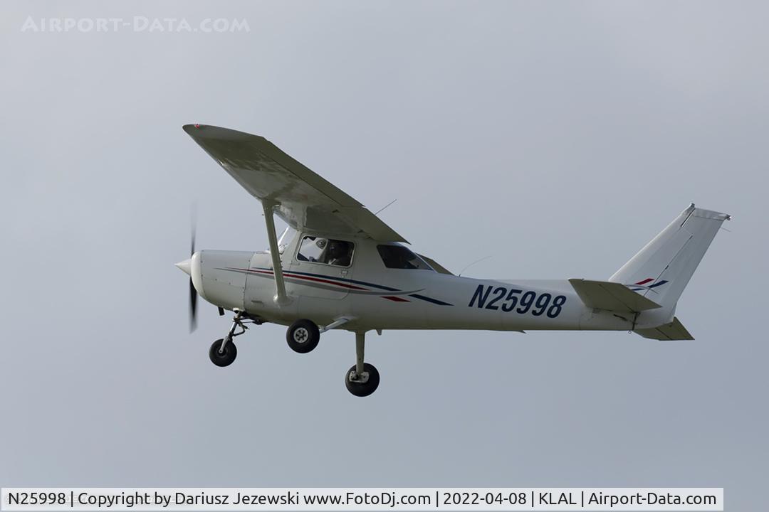 N25998, 1977 Cessna 152 C/N 15280905, Cessna 152  C/N 15280905, N25998