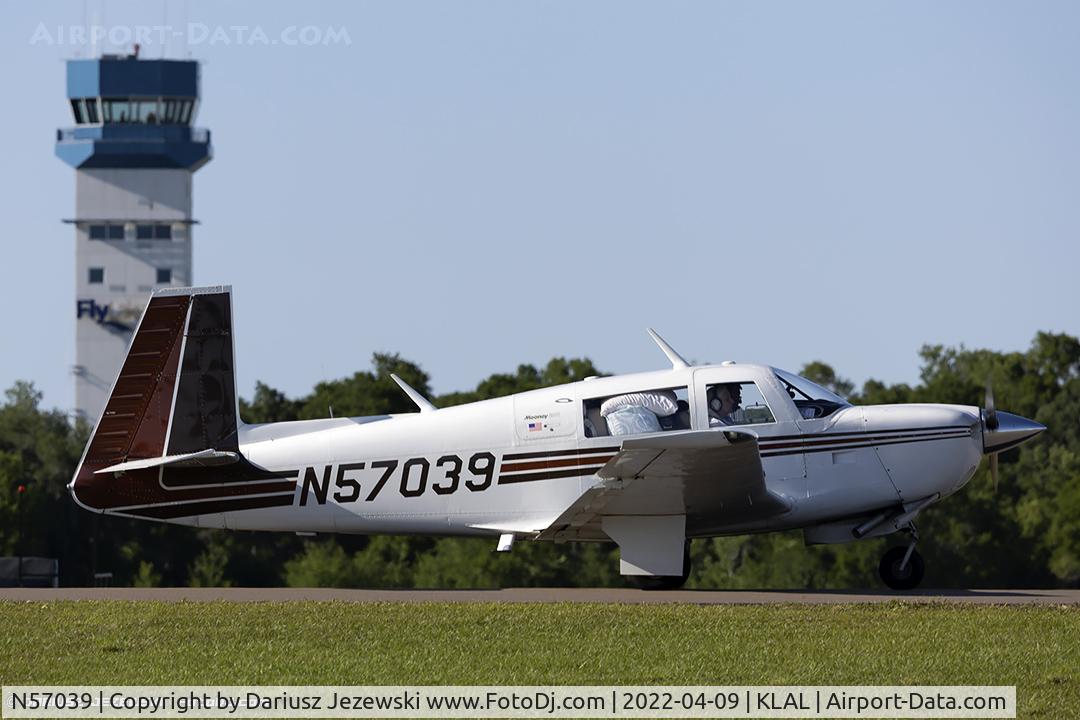 N57039, 1983 Mooney M20J 201 C/N 24-1421, Mooney M20J 201  C/N 24-1421, N57039