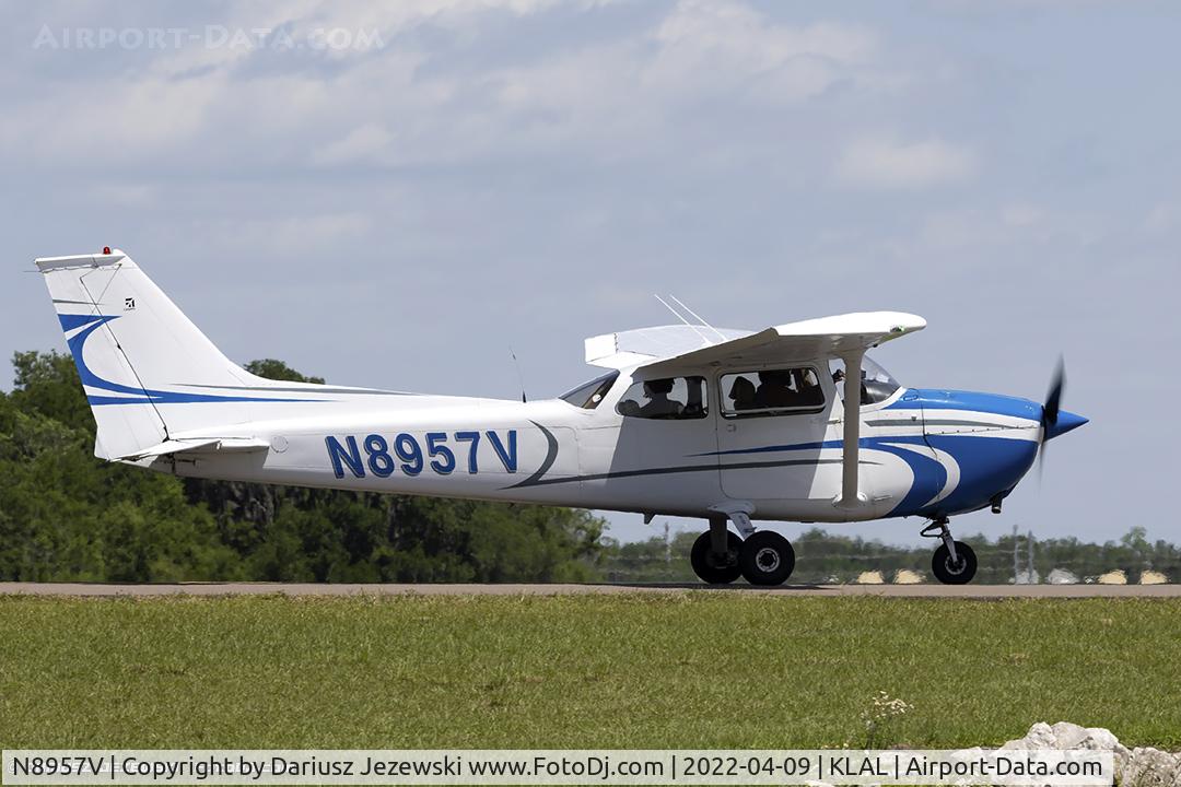 N8957V, 1974 Cessna 172M C/N 17264313, Cessna 172M Skyhawk  C/N 17264313, N8957V