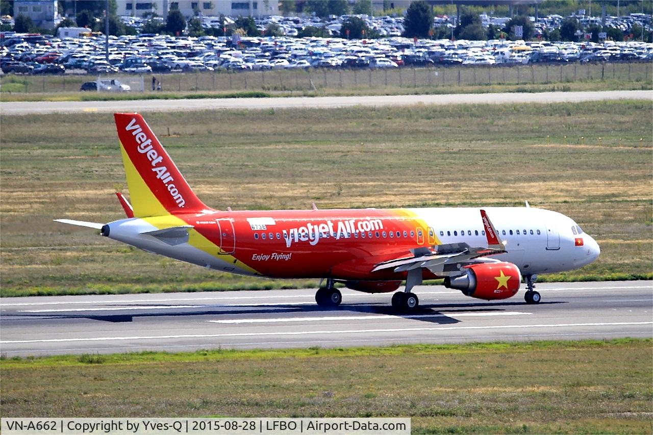 VN-A662, 2015 Airbus A320-214 C/N 6738, Airbus A320-214, Landing rwy 14R, Toulouse Blagnac Airport (LFBO-TLS)