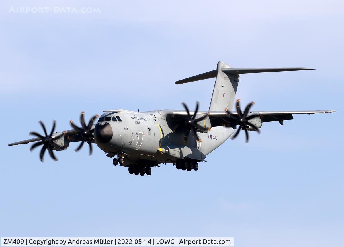 ZM409, 2016 Airbus A400M Atlas C.1 C/N 034, Flight Training.