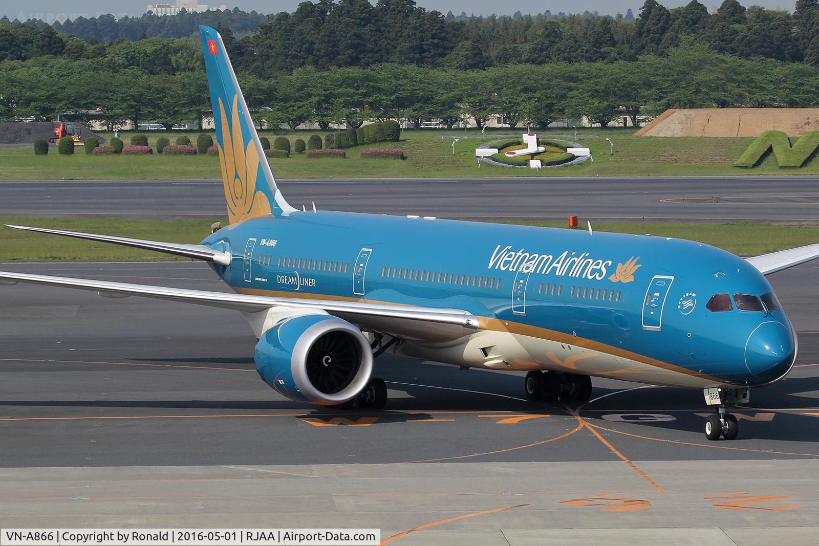 VN-A866, 2015 Boeing 787-9 Dreamliner C/N 38762, at nrt