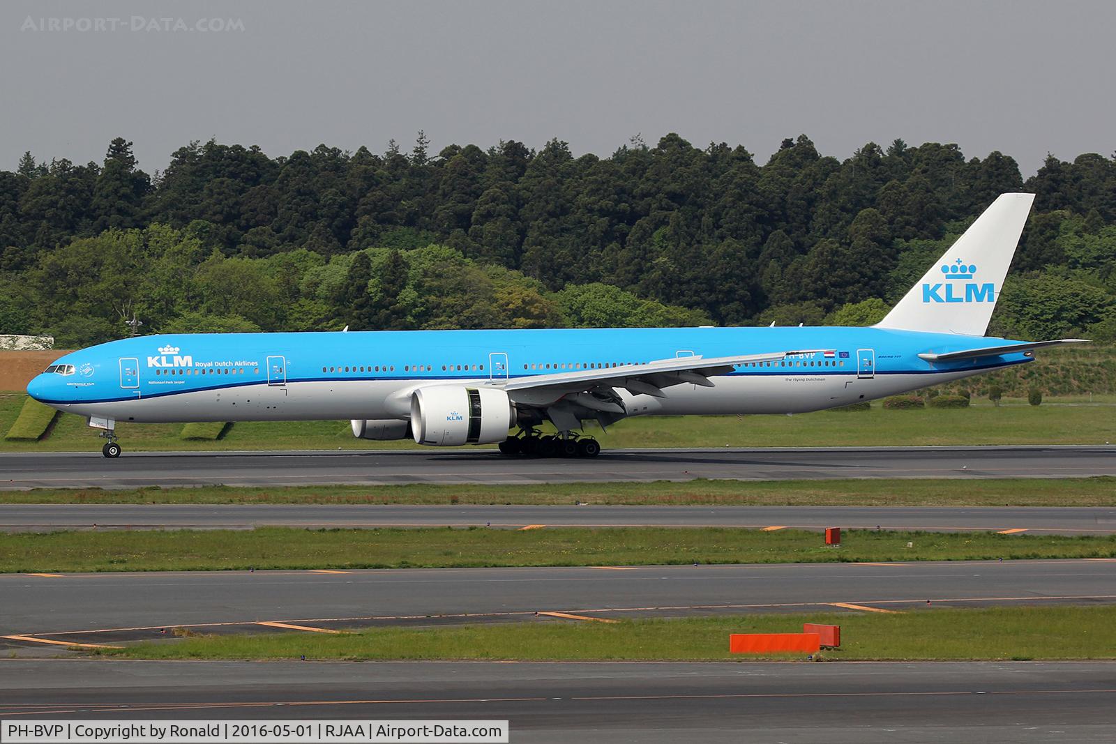 PH-BVP, 2016 Boeing 777-306/ER C/N 44555, at nrt