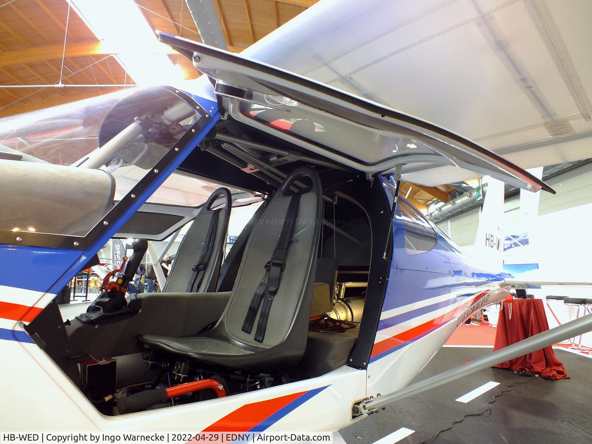 HB-WED, 2018 Light Wing AC4 CS LSA C/N 005, Light Wing AC4 CS-LSA GT - now converted with towing gear and Rotax 915 iS - at the AERO 2022, Friedrichshafen #c